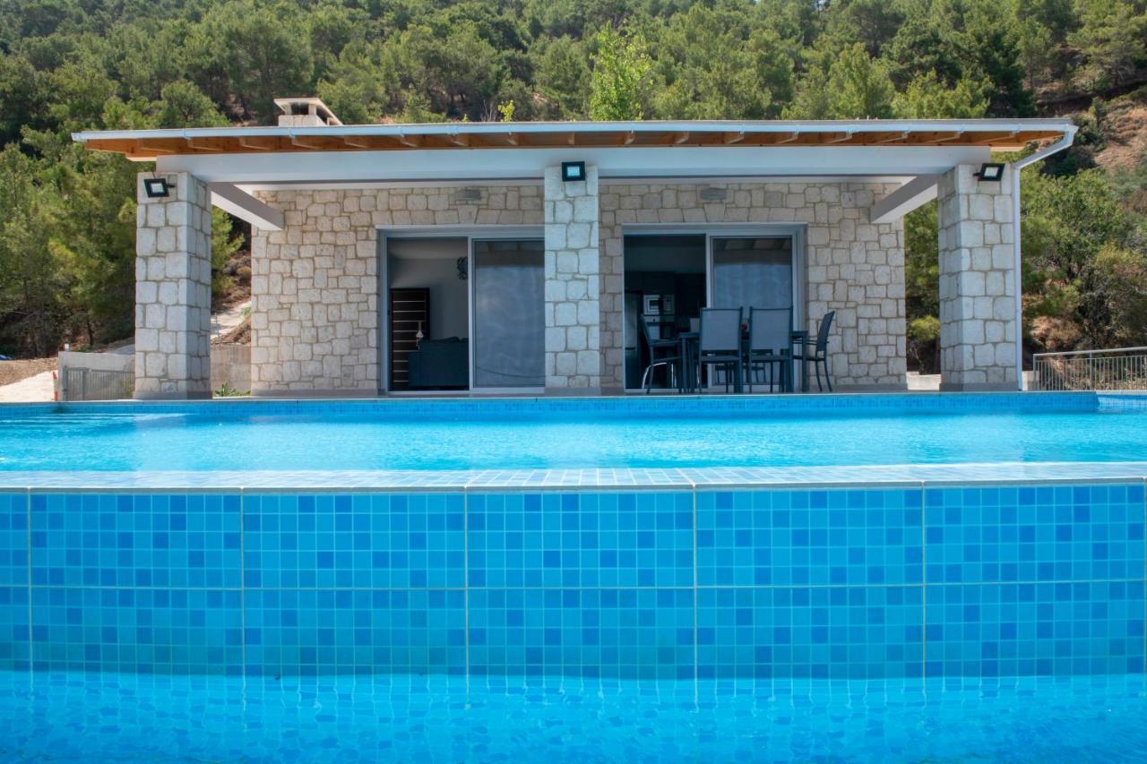 Paradise Blue Villa โพมอส ภายนอก รูปภาพ